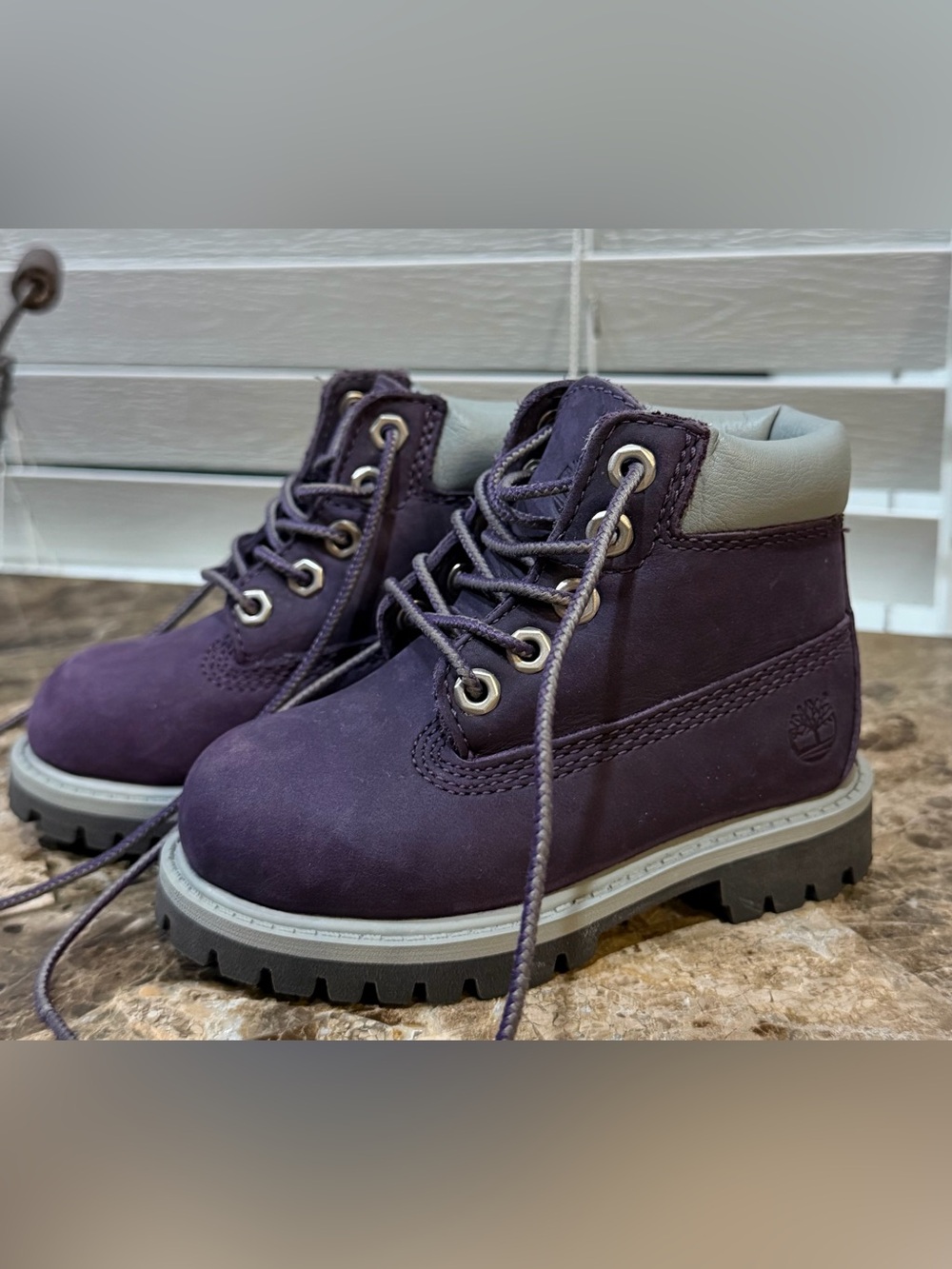 Timberland Kids Purple Lace-Up Outdoor Boots Size 6 EUC